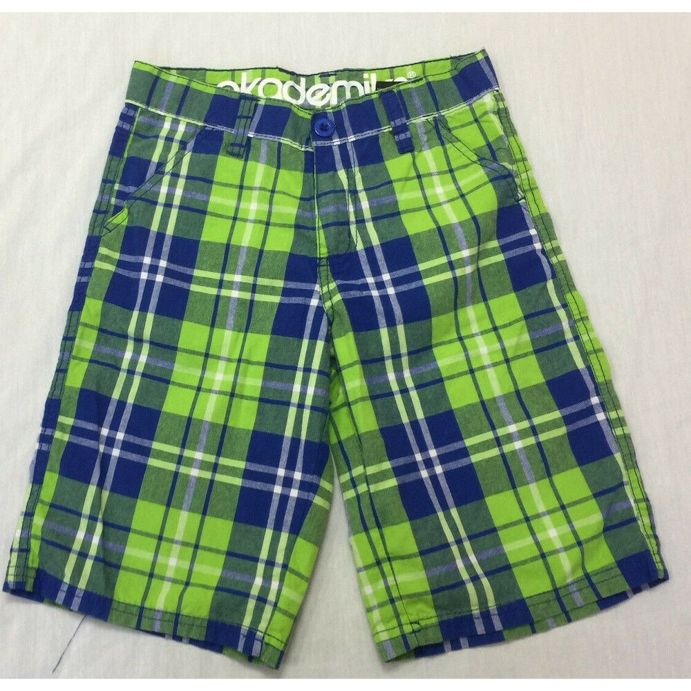 AKADEMIKS BOYS SHORTS SIZE 10
